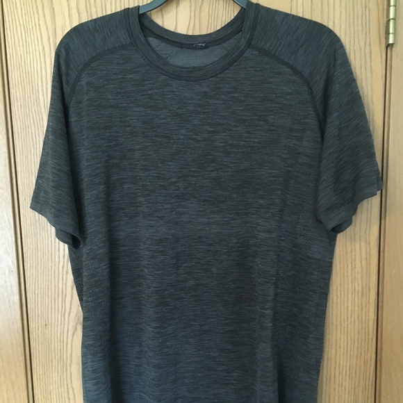 lululemon athletica Other - Lululemon Men's Metal Vent Tech